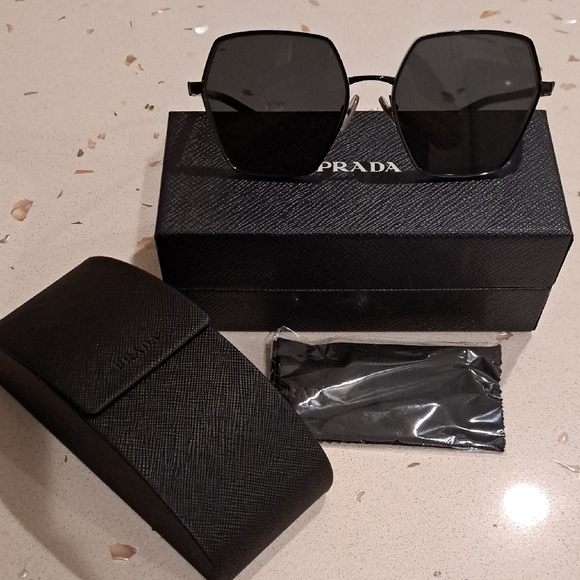 NWT Prada Sunglasses - Picture 14 of 15